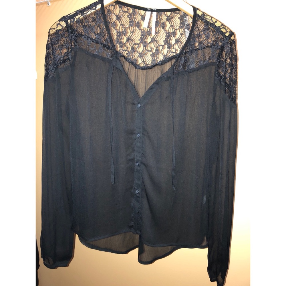 Sheer & lace blouse
